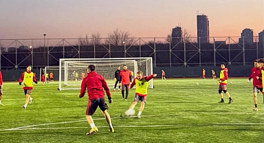 Küçükçekmece İdman Yurdu, Ezinespor Maçına Hazırlanıyor