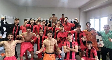 Küçükçekmece İdman Yurdu U 19 Zirve Yarışını Bırakmıyor!