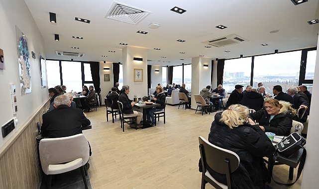 Küçükçekmece’ye Sosyal Belediyecilik Örneği: Kafe K ve Köfteci Açıldı