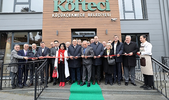 Küçükçekmece’ye Sosyal Belediyecilik Örneği: Kafe K ve Köfteci Açıldı