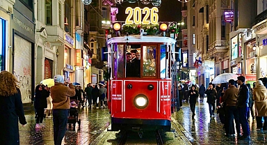  Nostaljik Tramvay Yılbaşı Tasarımıyla Seferde