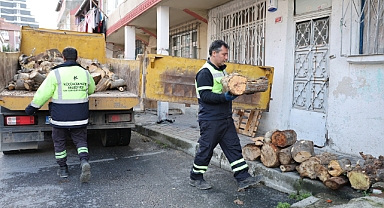 Küçükçekmece Belediyesi’nden İhtiyaç Sahiplerine Yakacak Desteği