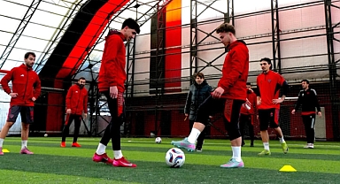 Küçükçekmece İdman Yurdu, Çatalca Spor Maçı Hazırlıklarını Sürdürüyor