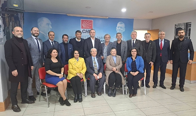 Küçükçekmece’nin 21 Mahalle Muhtarından CHP İlçe Başkanı Burak Ergin’e Ziyaret