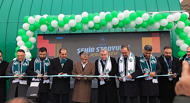 Türkiye Spor Tesisleri Devrimi Yaşıyor: Iğdır'da Yeni Stadyum Açıldı