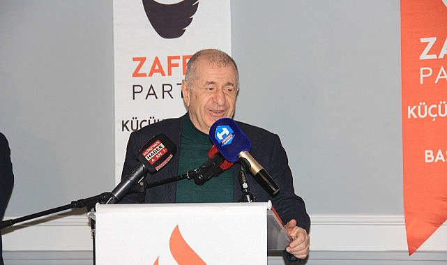 Zafer Partisi Küçükçekmece'de Toplumsal Meseleler Danışma Toplantısı Düzenledi