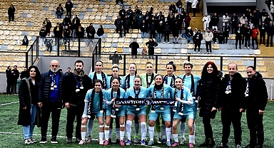 Avcılar Cihangirspor Kadın Futbol Takımı Tarihi Başarıya İmza Attı