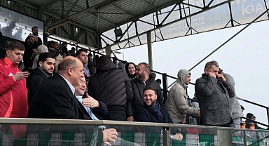 Emin Kaan Kaya'dan İlçe Takımlarına Güçlü Destek