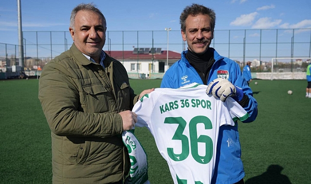Erkan Kolçak Köstendil'den Kars 36 Spor'a Moral Ziyareti
