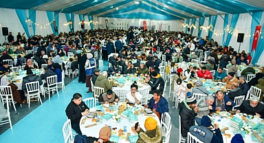 Esenyurt’ta Ramazan’ın İlk İftarı Şehit Ailesiyle Paylaşıldı