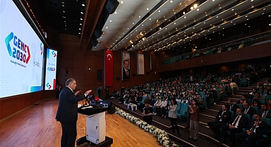 Gençler, Teknolojinin Tüketicisi Değil Üreticisi Olacak