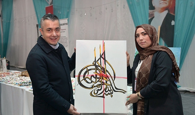 Kadın Kursiyerlerin El Emeği Vatandaşlarla Buluştu