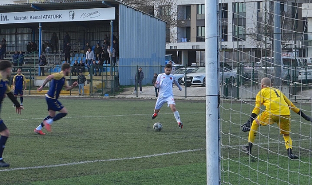 Kapaklıspor ve Küçükçekmece İdmanyurdu Puanları Paylaştı