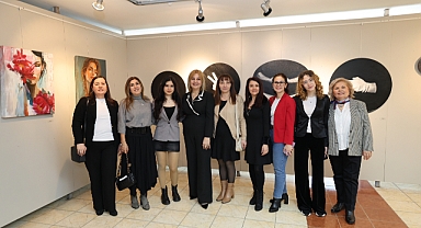 Küçükçekmece’de “Sanatın Sesi” Resim Sergisi 54 Eser Sanatseverlerle Buluştu