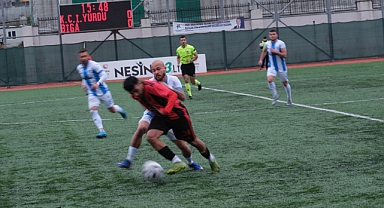 Küçükçekmece'de Soğuk Havada Sıcak Futbol: 5 Gol