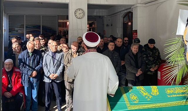 “Küçükçekmece Spor Camiası Adem Yeşil’i Son Yolculuğuna Uğurladı”