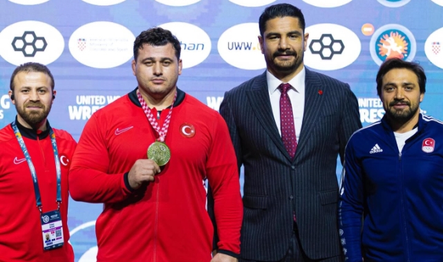 Rıza Kayaalp Zagreb'de Altın Madalyaya Uzandı 