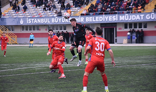 Silivrispor’un Soğuk Havada Gelen Sıcak Sevinci”