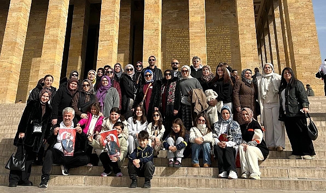 Tribün Kraliçelerinden Anıtkabir’e Anlamlı Ziyaret