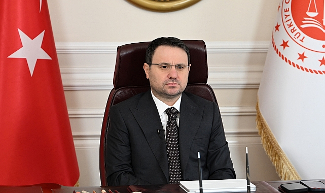 Akın Gürlek: “Ortak Evimiz Dünya İçin Çevre Dostu Adımlar Atıyoruz”