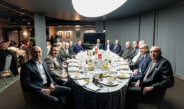 Başkan Serdal Adalı, Eski Sporcularla İftarda Buluştu