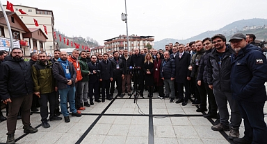 Cumhurbaşkanı Erdoğan Bayram Namazını Rize’de Kıldı