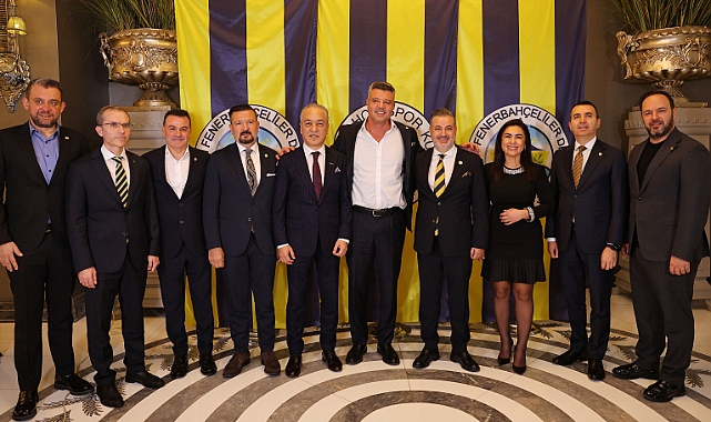 Denizci Fenerbahçeliler Derneği’nin Geleneksel İftarında Birlik ve Dayanışma Rüzgarı Esti