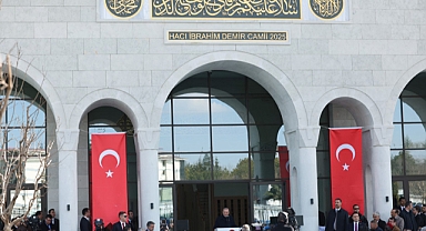 Erdoğan: “Ankara yeni camilerle ruh köklerine kavuşuyor