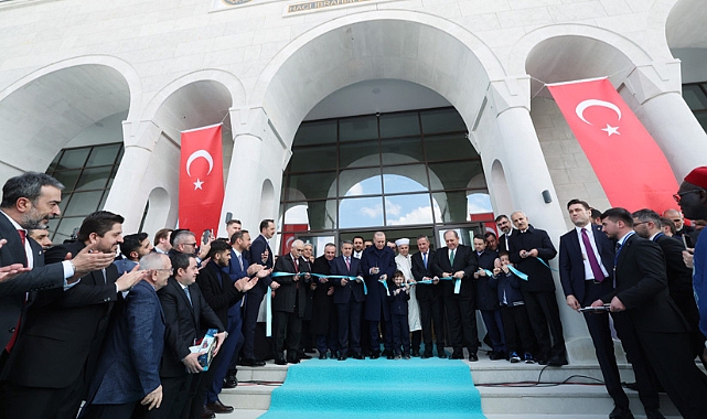 Erdoğan: “Ankara yeni camilerle ruh köklerine kavuşuyor