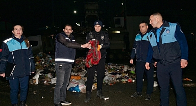 Esenyurt’ta Çöpe Atılan Altınlar Sahibine Teslim Edildi