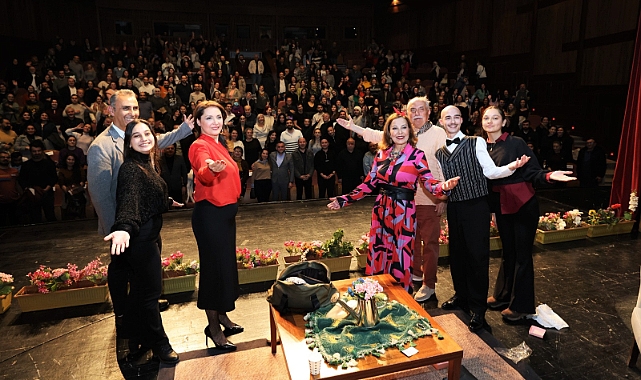 “Kral Dairesi” Cennet Kültür ve Sanat Merkezi’nde Sahnelendi