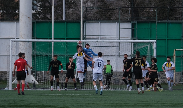 Küçükçekmecespor Evinde Kapaklıspor’a Takıldı