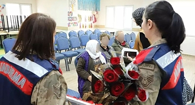 Mardin’de Jandarma’dan anlamlı Yaşlılar Haftası ziyareti