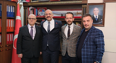 MHP Küçükçekmece İlçe Başkanlığı Bayramlaşmada Yoğun İlgi Gördü