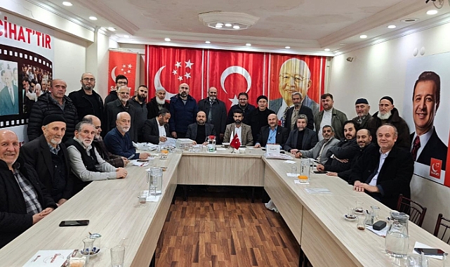 Saadet Partisi Küçükçekmece'den Ezanla Açılan İftarın Ardından Teşkilat Toplantısı