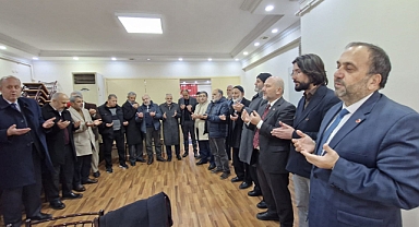 Saadet Partisi ,Tatlı İkramı ve Dualarla Bayramın Ruhu Paylaşıldı