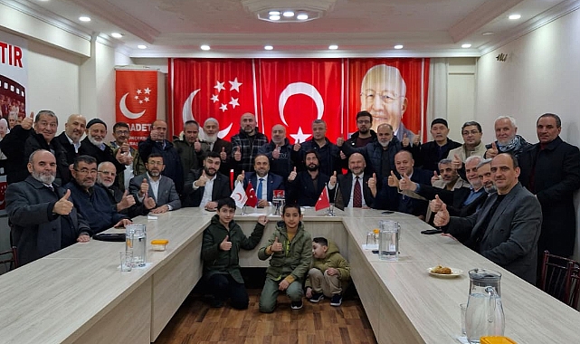 Saadet Partisi ,Tatlı İkramı ve Dualarla Bayramın Ruhu Paylaşıldı