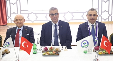 Salarha Deresi Vakfı’nın İftar Programı’na Sağlık Bakanı Kemal Memişoğlu Katıldı