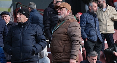 TRİBÜNLERDEKİ ÇİRKİN TEZAHÜRATA TEPKİ BÜYÜYOR.