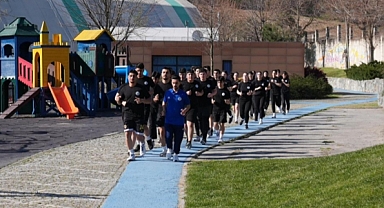 Arnavutköy’de Gençlere BESYO ve PMYO Hazırlık Desteği