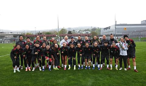 Kadın A Millî Takımımız, Zürih'teki İlk Çalışmasını Yaptı