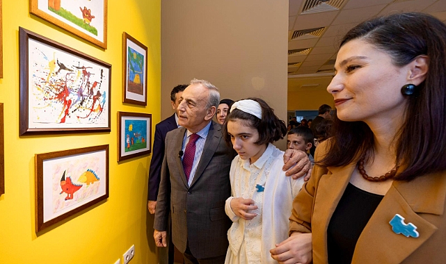 Küçükçekmece’de Otizm Farkındalık Sergisi Açıldı