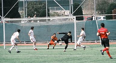 Küçükçekmece Derbisi: Zirve Yolunda Kritik Galibiyet