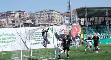 Küçükçekmecespor Baskılı Oyununa Rağmen Golü Bulamadı