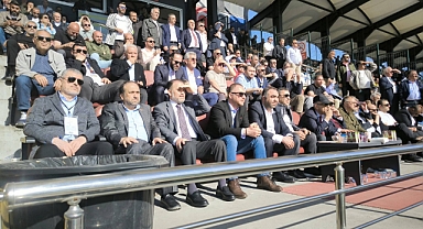 Saadet Partisi’nden Küçükçekmece Sinopspor’a Tribün Desteği