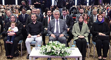 “Sağlık Bakanı Memişoğlu: Anne Adayları Asla Yalnız Kalmayacak”