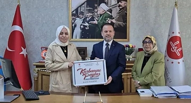 AK Parti Küçükçekmece Kadın Kolları’ndan Anlamlı Kurban Bağışı
