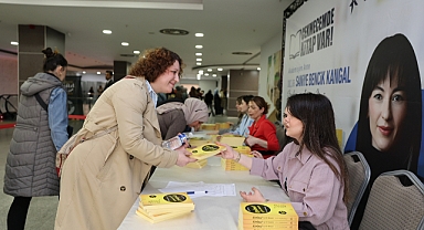 Küçükçekmece’de “Akademisyen Anne” ile Yoğun Katılımlı Söyleşi