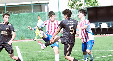 Sefaköyspor Play-Off Yolunda Gümbür Gümbür: 8-3!”