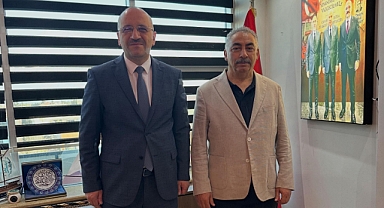 Türk Kızılayı Küçükçekmece Şubesi’nden MHP Küçükçekmece’ye Ziyaret.